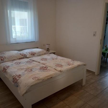 Orchidea Apartman Mosonmagyaróvár Εξωτερικό φωτογραφία