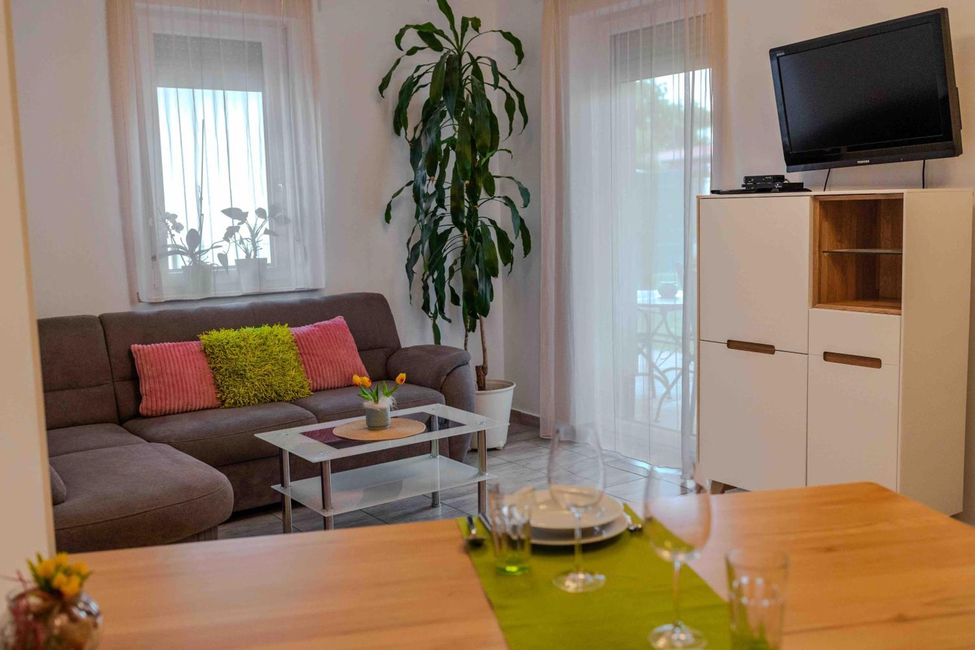 Orchidea Apartman Mosonmagyaróvár Εξωτερικό φωτογραφία